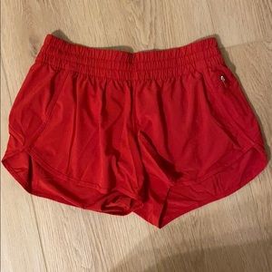 Lululemon Tracker V short